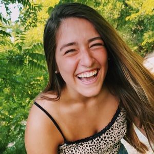 Meet your Posher, Arantxa